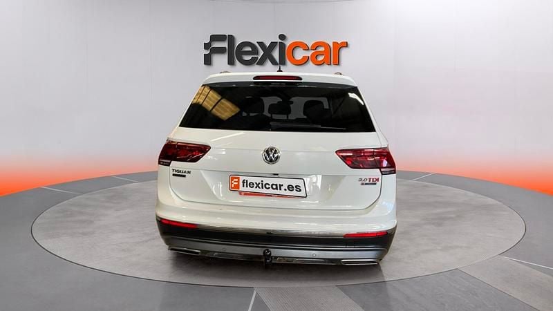Begagnad VW Tiguan Allspace Sportline 150 HK (110 kW) 2018 Vit SUV