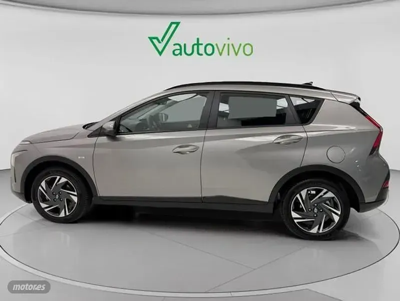 Usado Hyundai Bayon 100 CV (73 kW) 2022 Marrón SUV