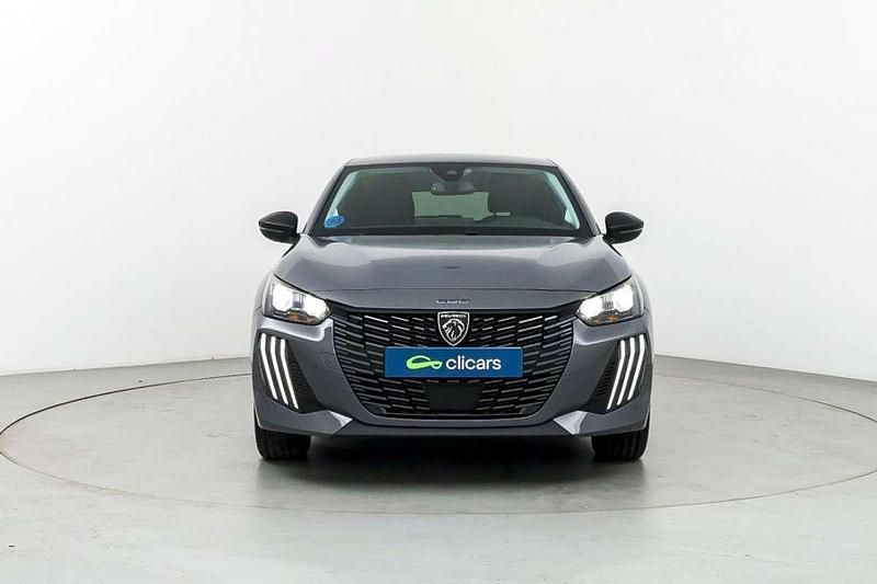 Usado Peugeot e-208 Allure 114 kW (156 CV) 2025 Gris Utilitario