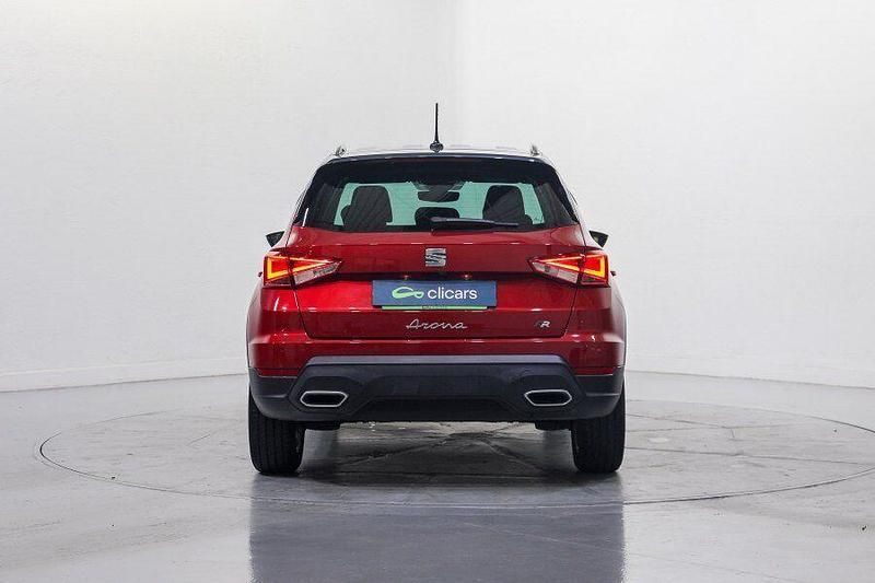 Usado Seat Arona FR 110 CV (80 kW) 2022 Rojo SUV