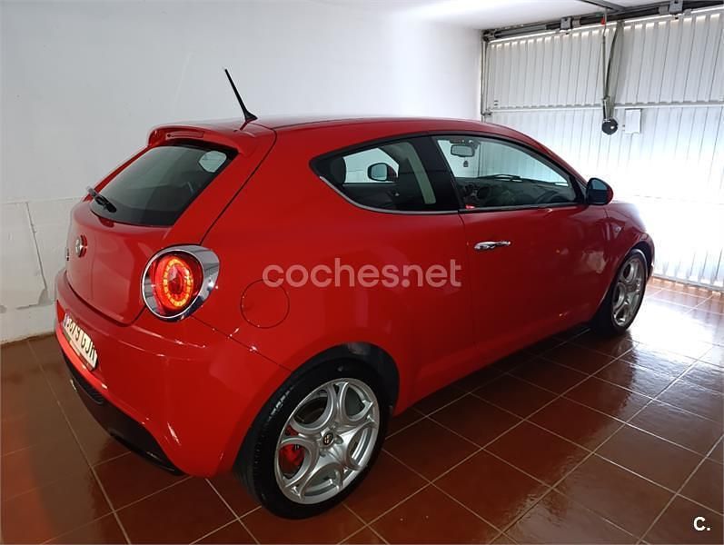 Usado Alfa Romeo MiTo Distinctive 120 CV (88 kW) 2008 Rojo Utilitario