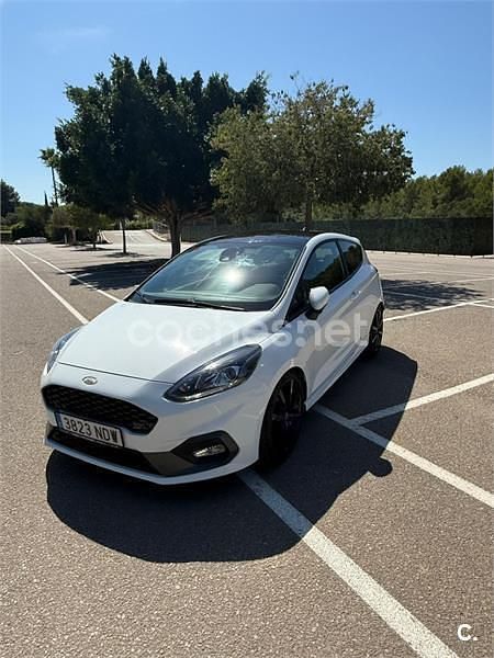 Blanco Usado 2019 Ford Fiesta ST Utilitario | 20.990 € (Caro) - Imagen 1/4