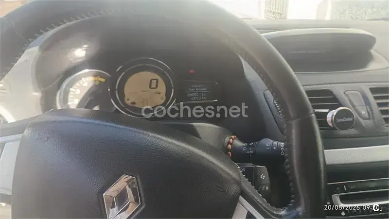 Usado Renault Mégane Dynamique 110 CV (80 kW) 2014 Negro Berlina