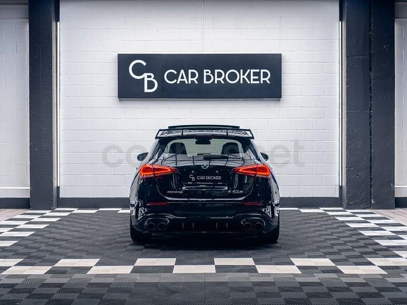 Usado Mercedes A45 AMG 421 CV (309 kW) 2022 Negro Utilitario