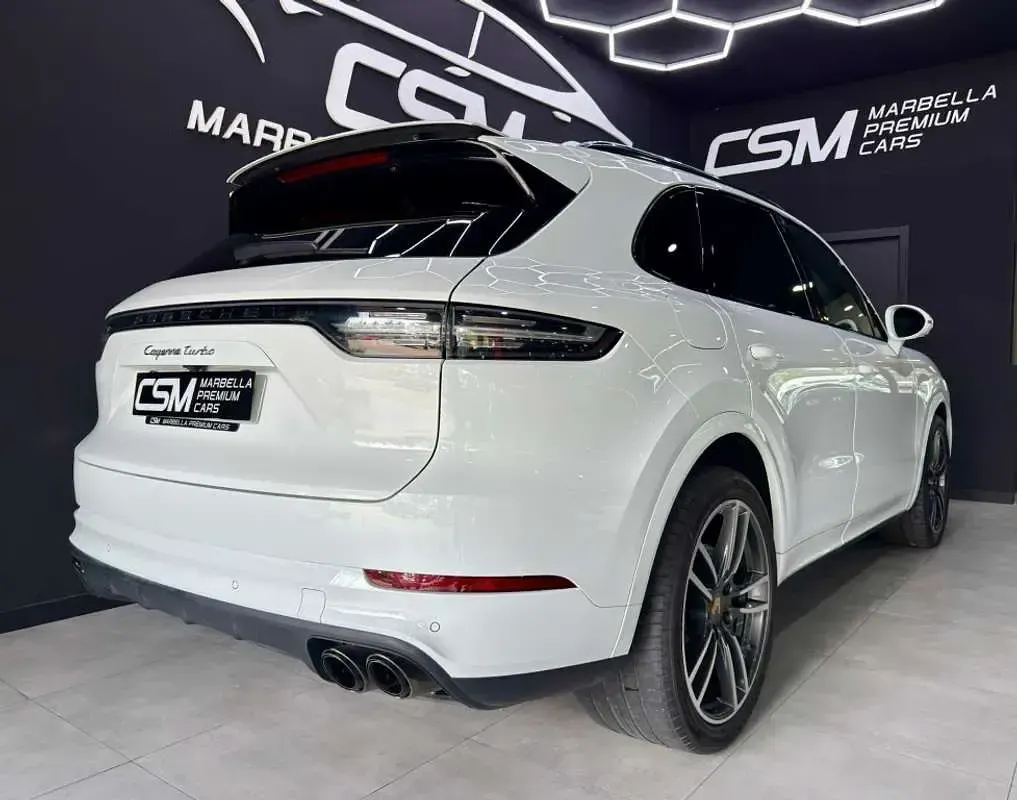 Usado Porsche Cayenne 549 CV (403 kW) 2018 Blanco SUV