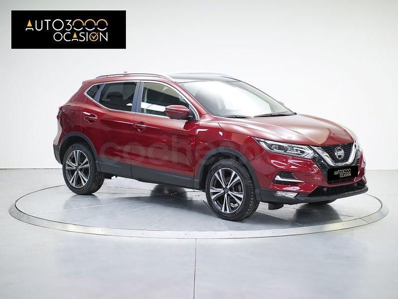 Usado Nissan Qashqai N-Connecta 160 CV (117 kW) 2019 Rojo SUV