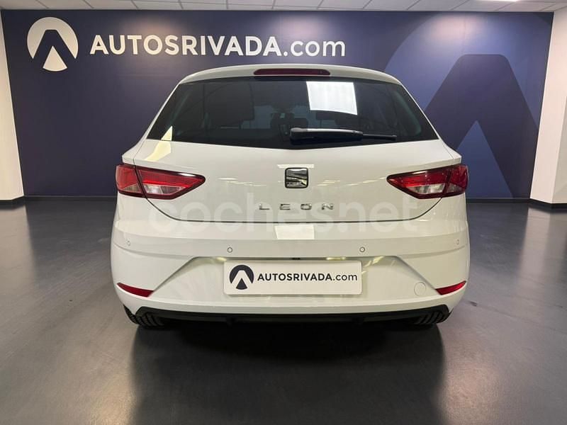 Usado Seat Leon Style 115 CV (84 kW) 2020 Blanco Berlina