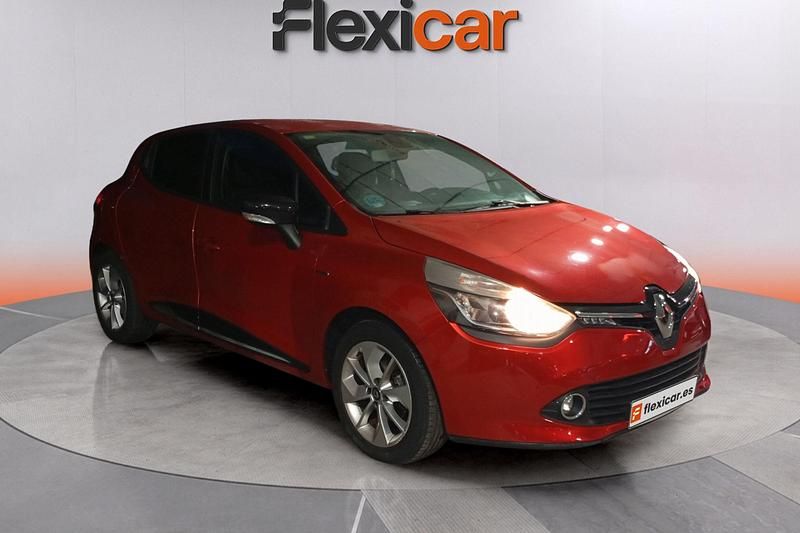 Rojo Usado 2016 Renault Clio IV LIMITED Berlina | 7490 € (Buen precio) - Imagen 1/4