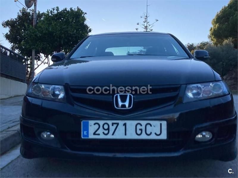 Negro Usado 2008 Honda Accord Executive Berlina | 7500 € (Buen precio) - Imagen 1/4