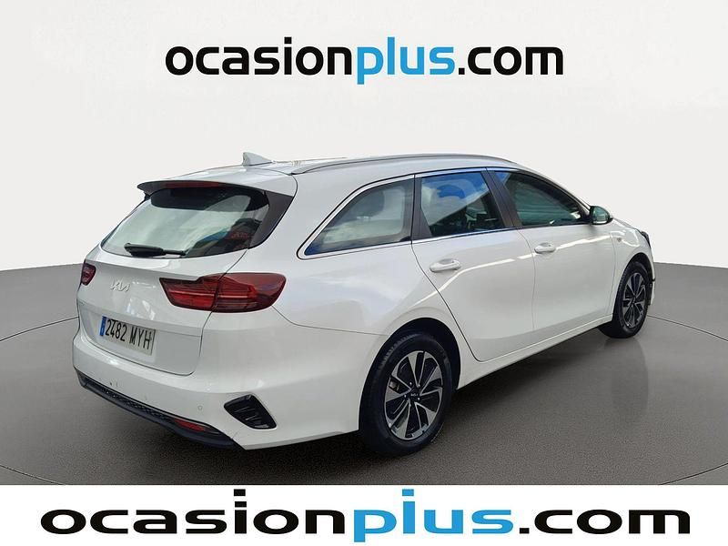 Usado Kia Ceed 101 CV (74 kW) 2025 Blanco Utilitario