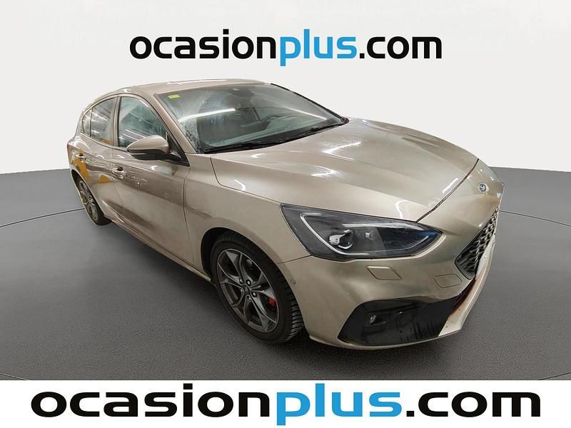 Usado Ford Focus ST-Line 125 CV (91 kW) 2018 Gris plata Utilitario