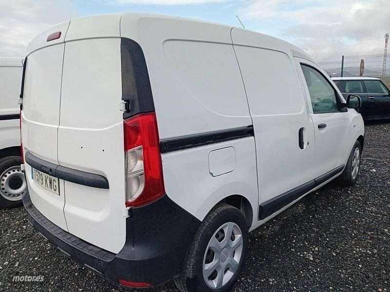 Usado Dacia Dokker 75 CV (55 kW) 2019 Blanco Monovolumen