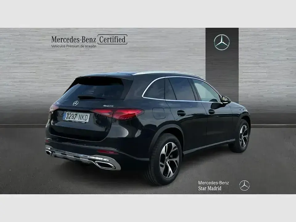 Usado Mercedes GLC300e 313 CV (230 kW) 2025 Gris SUV