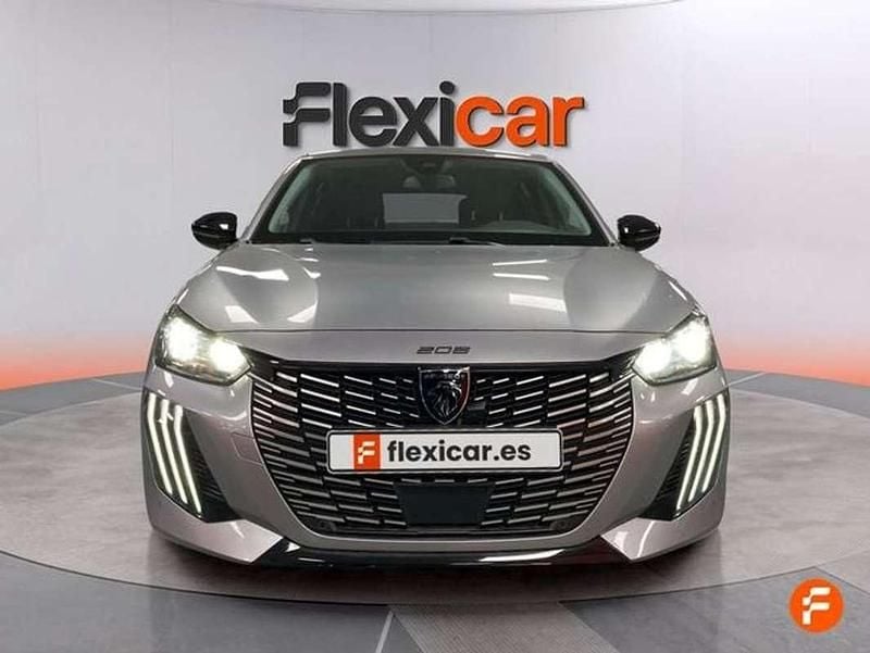Usado Peugeot 208 Allure 102 CV (75 kW) 2024 Gris Utilitario