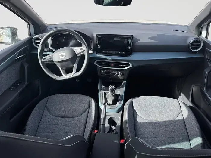 Usado Seat Arona Xperience 115 CV (84 kW) 2025 Blanco SUV