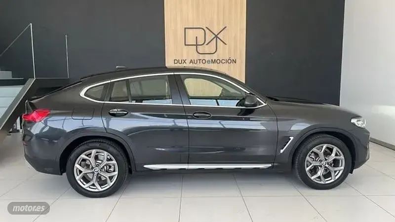 Usado BMW X4 Comfort Edition 190 CV (139 kW) 2022 Gris SUV