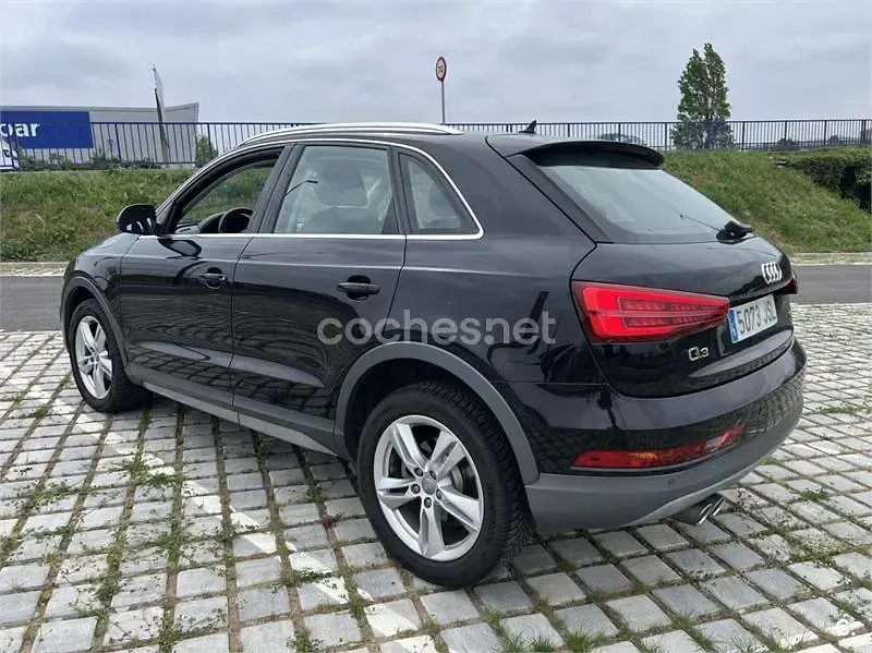 Käytetty Audi Q3 Design 150 HP (110 kW) 2016 Musta Katumaasturi