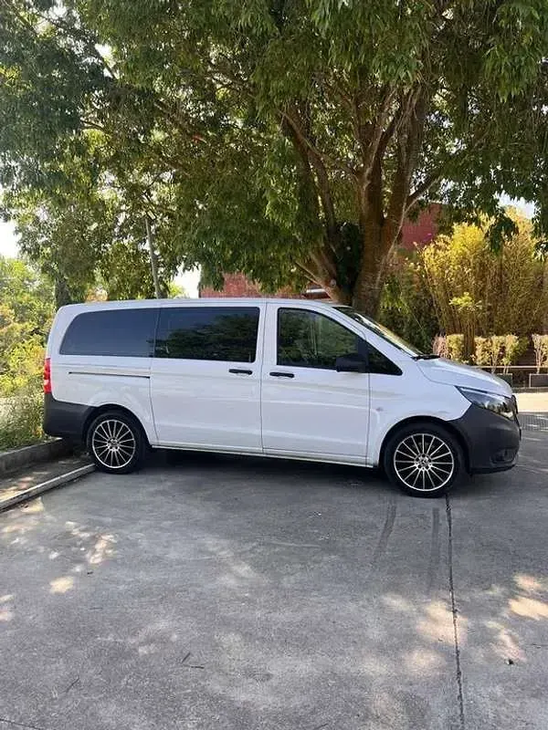 Usado Mercedes Vito 136 CV (100 kW) 2021 Blanco Van
