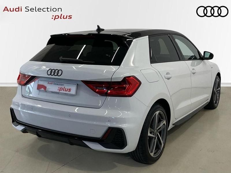 Usado Audi A1 Black Edition 116 CV (85 kW) 2025 Blanco SUV