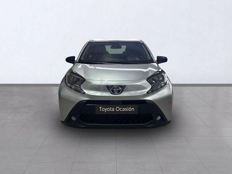 Usado Toyota Aygo X Play 72 CV (52 kW) 2024 Gris / plata SUV