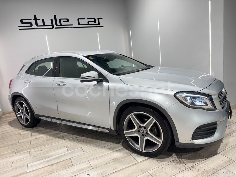 Gris / plata Usado 2019 Mercedes GLA200 SUV | 23.950 € (Buen precio) - Imagen 1/4