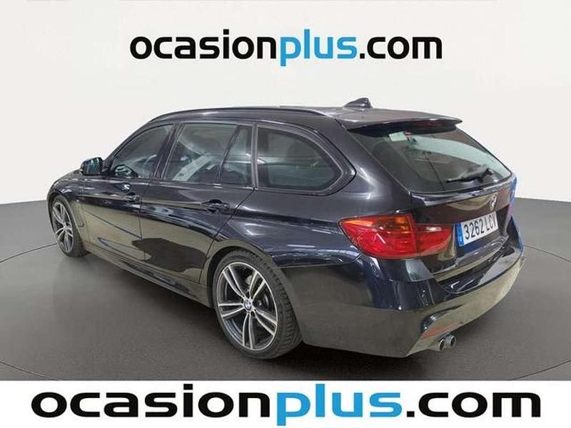 Usado BMW 330 258 CV (189 kW) 2015 Negro Familiar