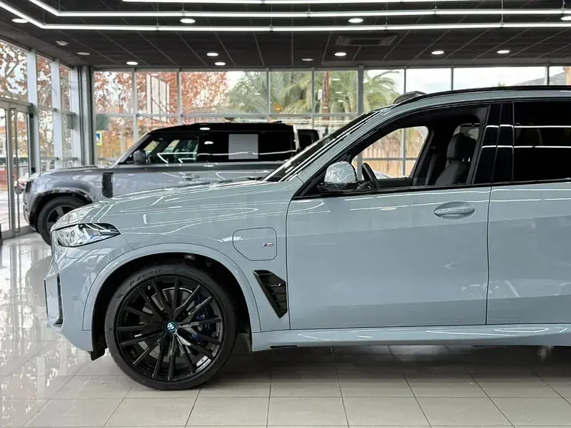 Usado BMW X5 xLine 489 CV (359 kW) 2023 Gris / plata SUV