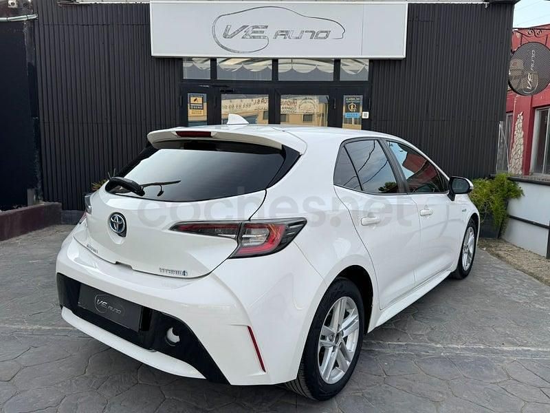 Usado Toyota Corolla Active 122 CV (89 kW) 2020 Blanco Berlina