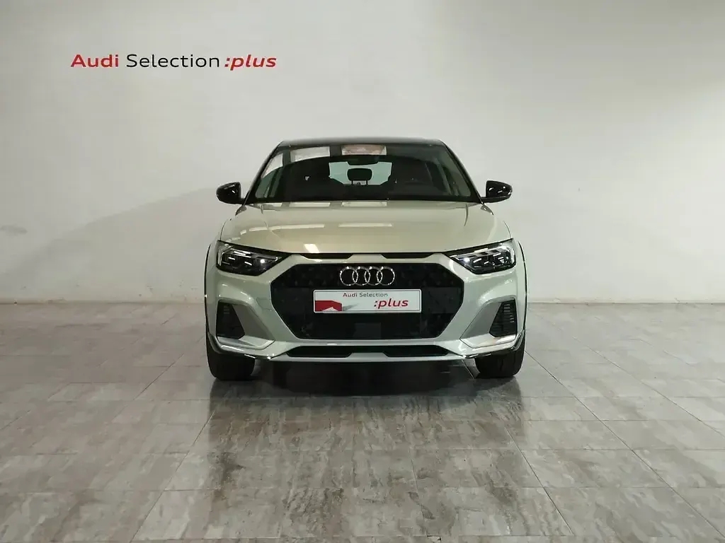 Usado Audi A1 116 CV (85 kW) 2025 Gris SUV
