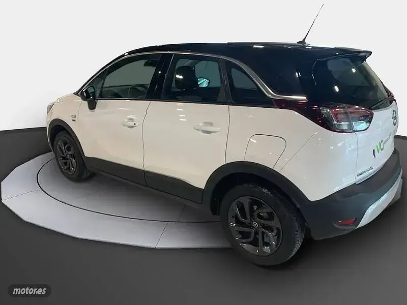 Usado Opel Crossland X 110 CV (80 kW) 2020 Blanco SUV