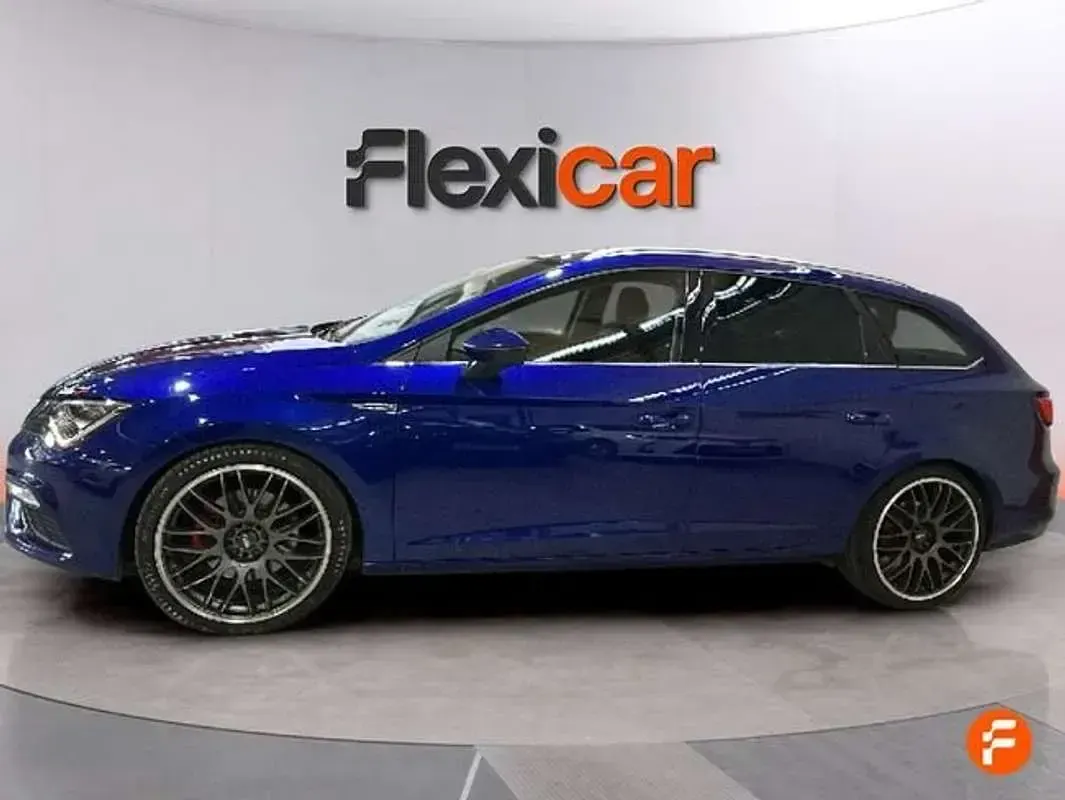 Usado Seat Leon ST FR 180 CV (132 kW) 2018 Azul Familiar
