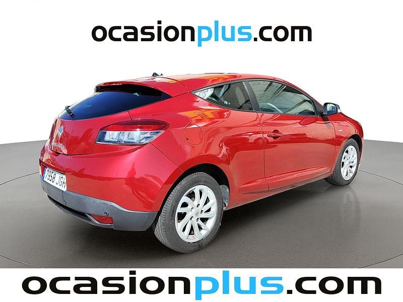 Usado Renault Mégane III LIMITED 116 CV (85 kW) 2015 Rojo Coupe