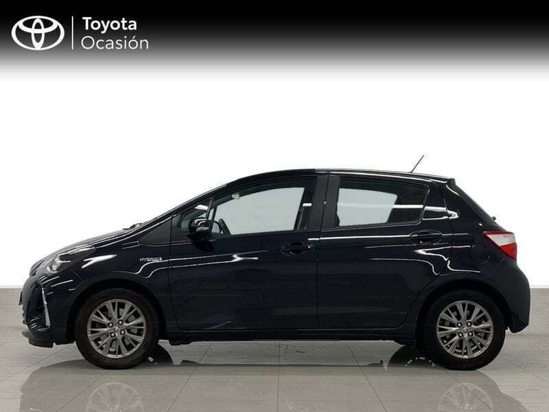 Begagnad Toyota Yaris Advance 100 HK (73 kW) 2018 Svart
