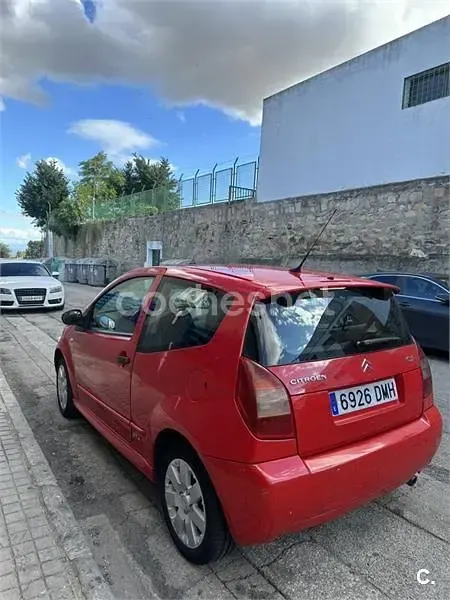 Usado Citroën C2 70 CV (51 kW) 2005 Rojo Utilitario