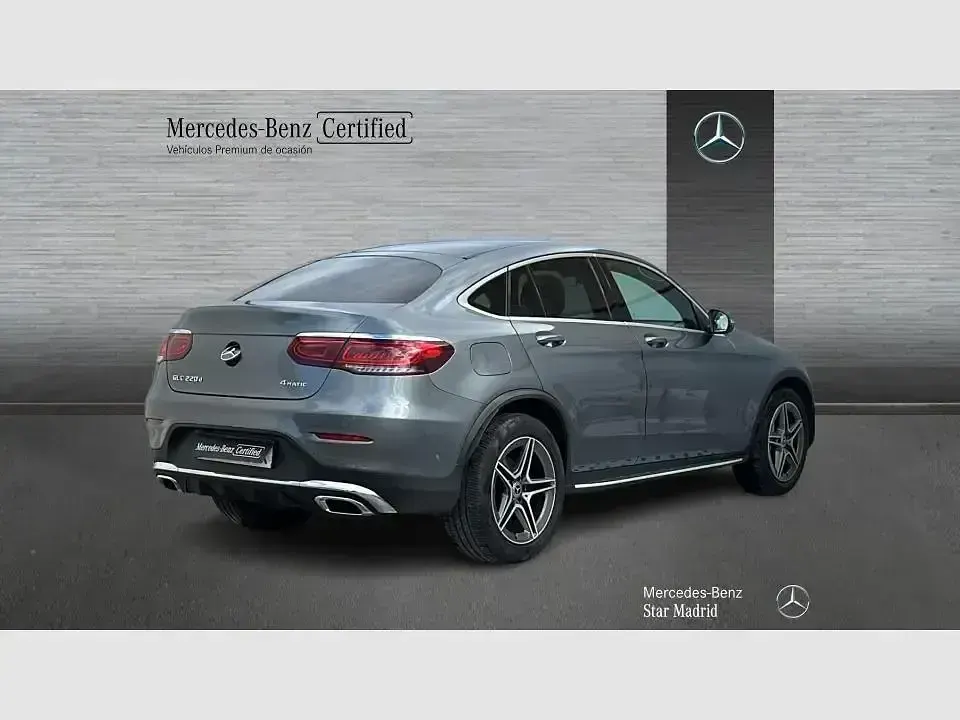 Usado Mercedes GLC220 194 CV (142 kW) 2020 Gris / plata Coupe
