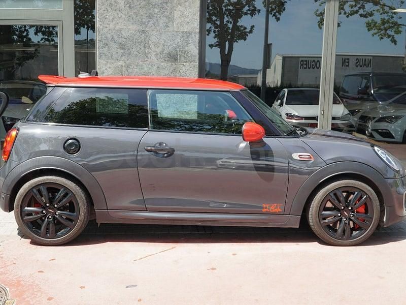 Usado Mini John Cooper Works 231 CV (169 kW) 2015 Gris / plata Utilitario