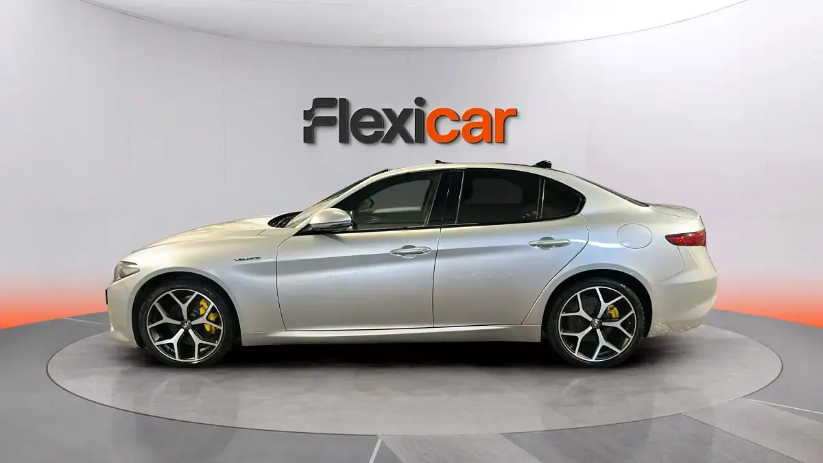 Usado Alfa Romeo Giulia Veloce 280 CV (205 kW) 2021 Blanco Berlina