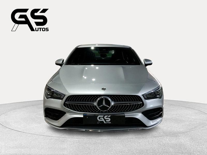 Usado Mercedes CLA200 163 CV (119 kW) 2023 Gris Utilitario