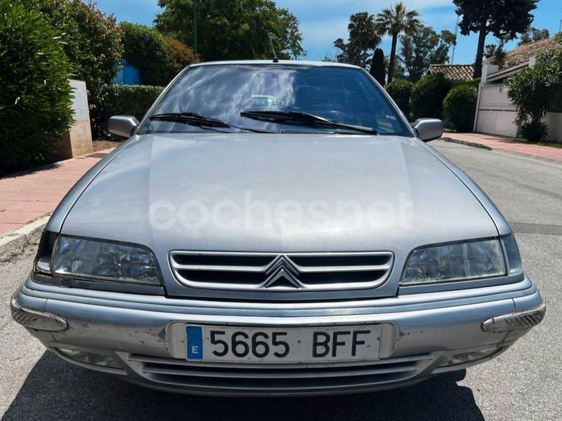 Usado Citroën Xantia 112 CV (82 kW) 2001 Gris / plata Berlina