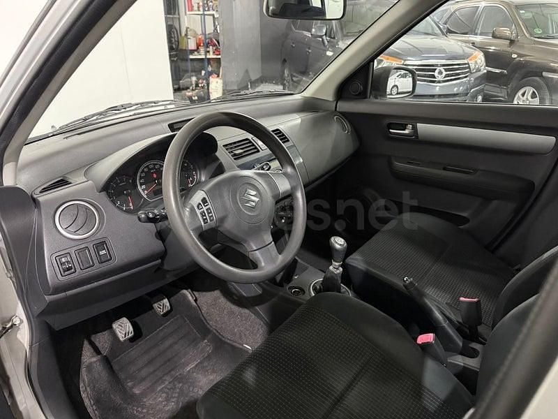 Usado Suzuki Swift GL 92 CV (67 kW) 2008 Gris / plata Berlina