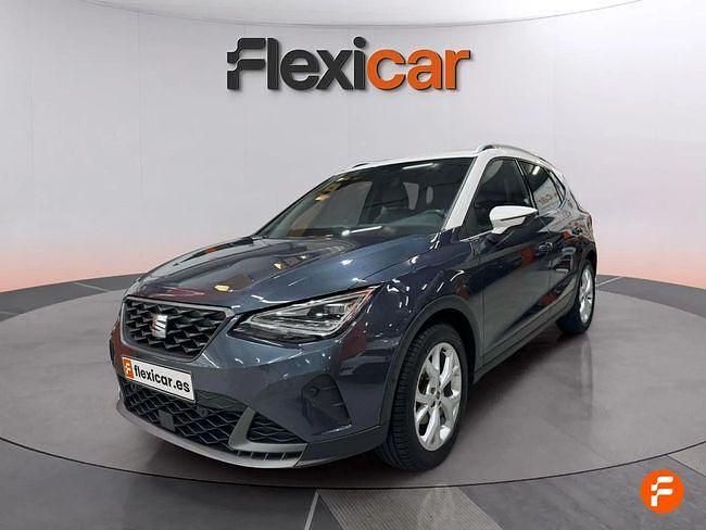 Usado Seat Arona FR 110 CV (80 kW) 2023 Gris SUV
