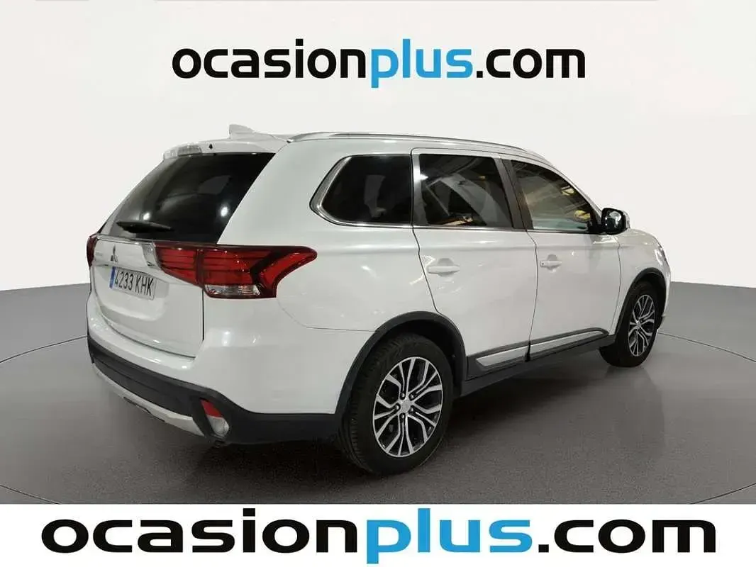 Usado Mitsubishi Outlander Motion 150 CV (110 kW) 2018 Blanco SUV