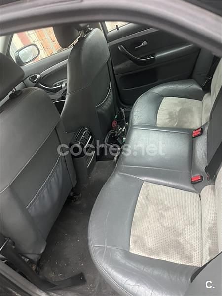 Usado Saab 9-3 Vector 150 CV (110 kW) 2005 Negro Berlina