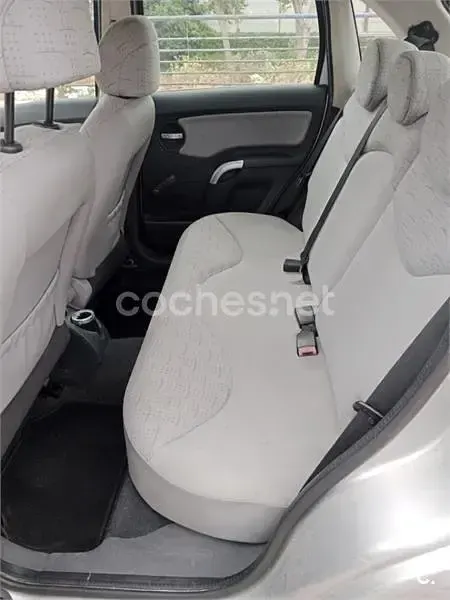 Usado Citroën C3 75 CV (55 kW) 2003 Gris / plata Berlina