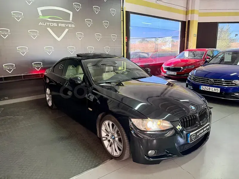 Usado BMW 320 184 CV (135 kW) 2010 Negro Coupe