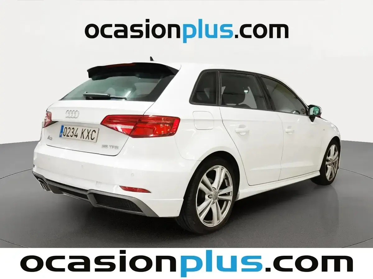 Usado Audi A3 S-Line 150 CV (110 kW) 2019 Blanco Berlina