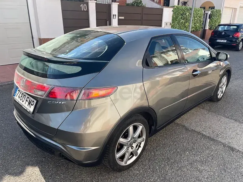 Usado Honda Civic Executive 142 CV (104 kW) 2017 Beige Berlina
