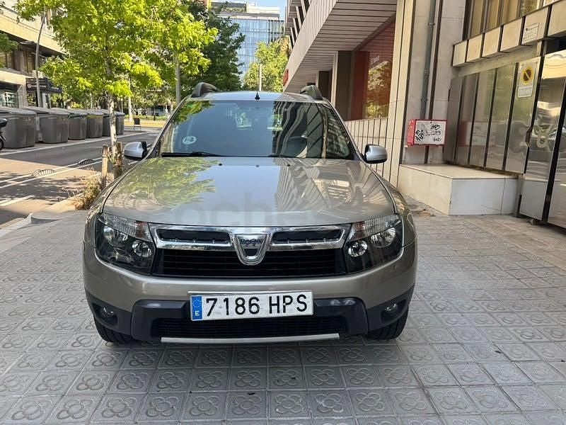 Usado Dacia Duster Ambiance 90 CV (66 kW) 2013 Marrón SUV