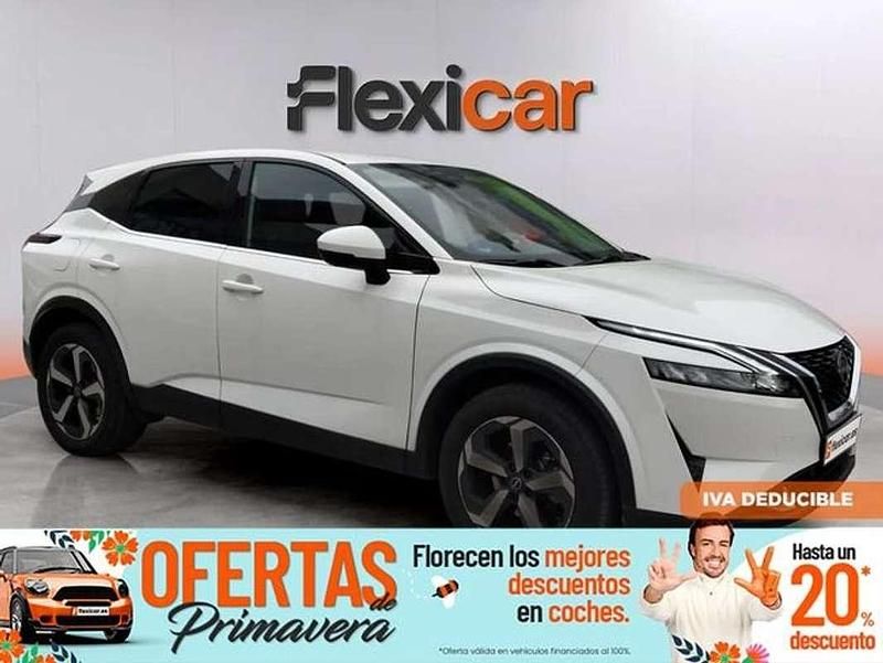 Usado Nissan Qashqai Acenta 158 CV (116 kW) 2022 Blanco SUV