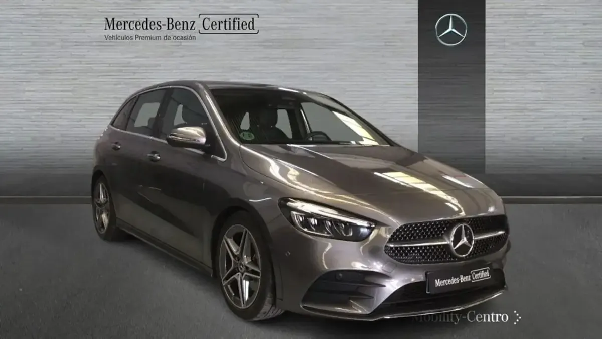 Usado Mercedes B200 150 CV (110 kW) 2025 Gris montaña Utilitario